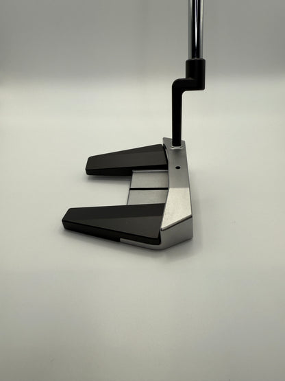 RIGHTY - NEW PXG Battle Ready II Bat Attack Putter with steel shaft, Plumbers Neck Hosel, 35", and Straight I PXG Grip