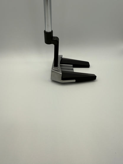 RIGHTY - NEW PXG Battle Ready II Bat Attack Putter with steel shaft, Plumbers Neck Hosel, 35", and Straight I PXG Grip