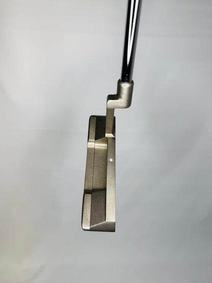 NIKE Ignite 001 35" Plumbers Neck Newport 2-Style Blade Putter. New Super Stroke Tour 1.0 Grip.