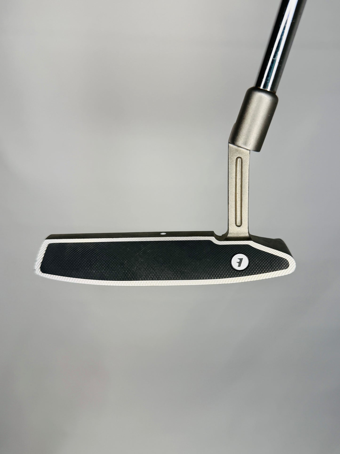 NIKE Ignite 001 35" Plumbers Neck Newport 2-Style Blade Putter. New Super Stroke Tour 1.0 Grip.