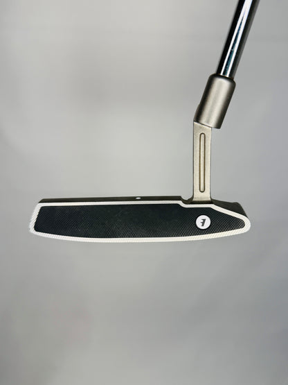 NIKE Ignite 001 35" Plumbers Neck Newport 2-Style Blade Putter. New Super Stroke Tour 1.0 Grip.