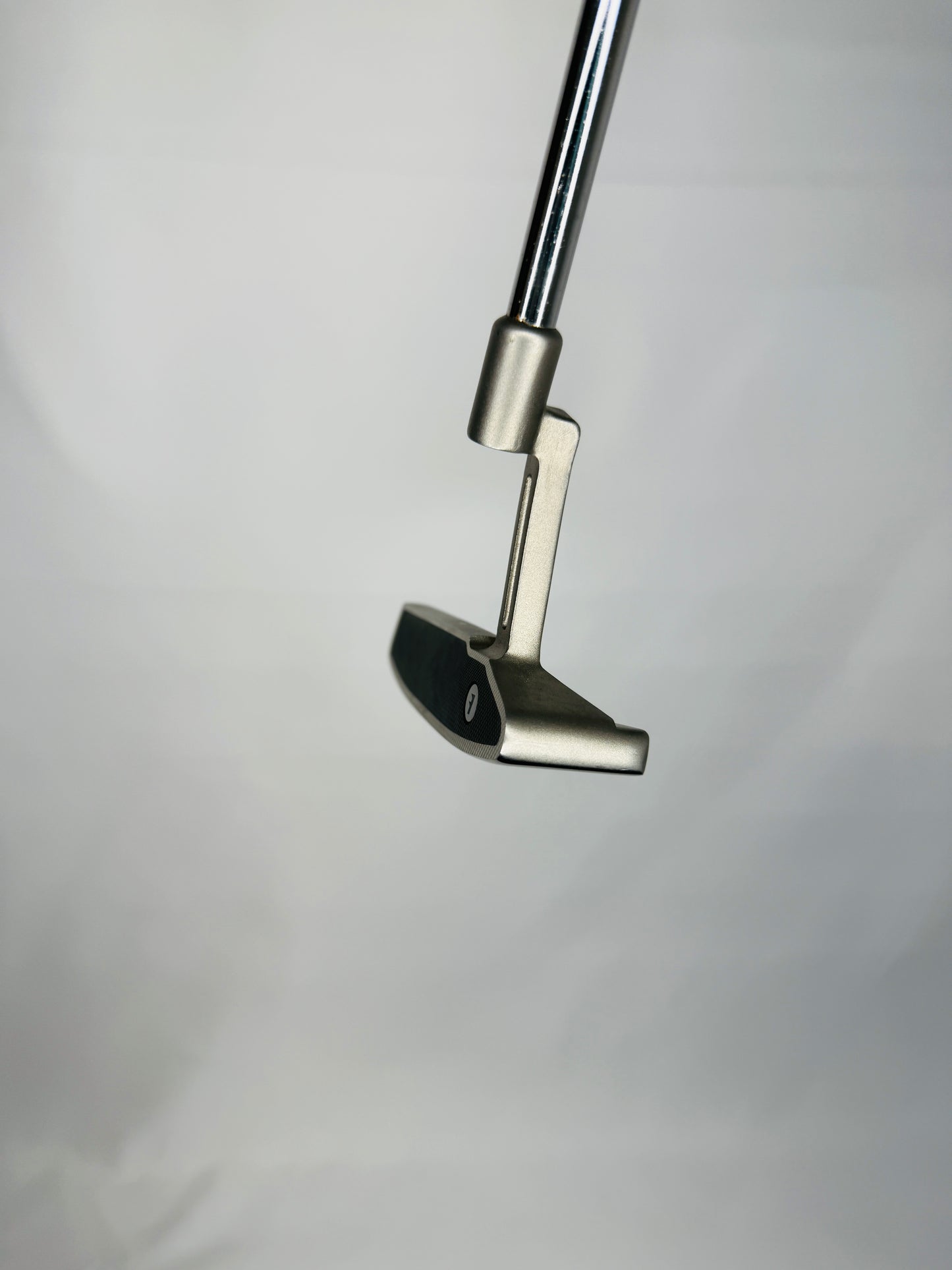 NIKE Ignite 001 35" Plumbers Neck Newport 2-Style Blade Putter. New Super Stroke Tour 1.0 Grip.