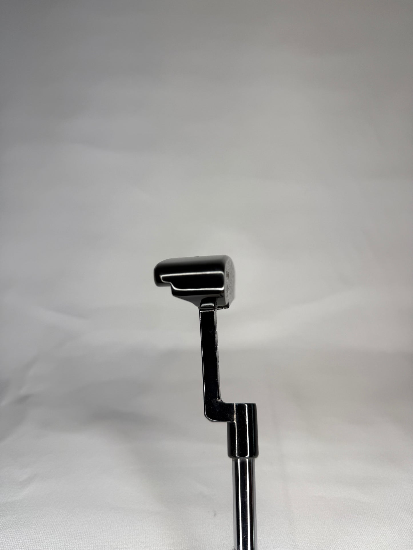 RARE Scotty Cameron Newport The Art of Putting Putter in 350g. ALL ORIGINAL and MINT!