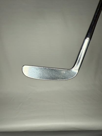 USED - Cleveland Corey Pavin Centennial U.S. Open Winner Blade Putter RH 34"