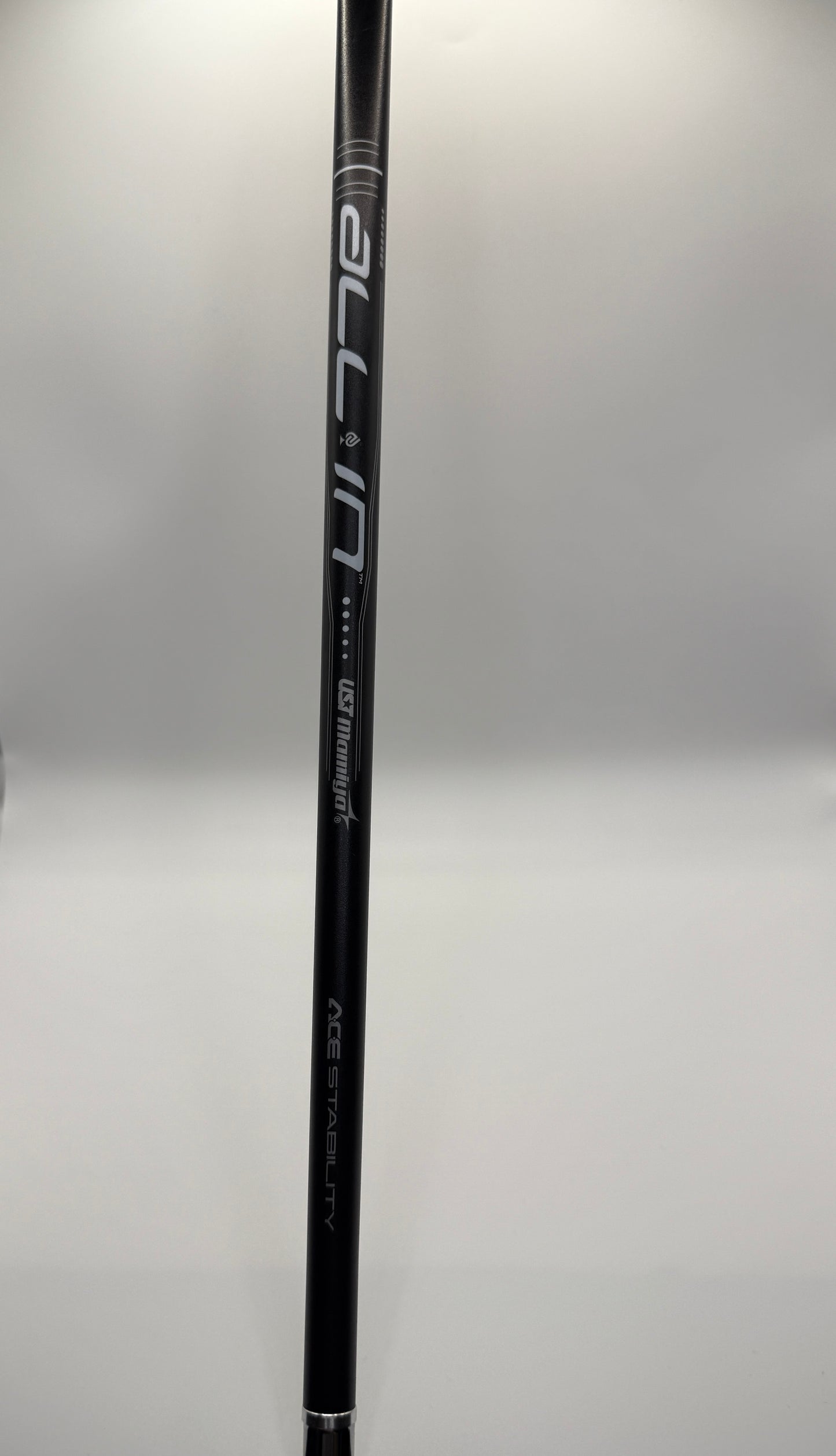 NEW - Never Compromise Reserve 1 Contrast Putter Customized with UST All-In Shaft 34.5"