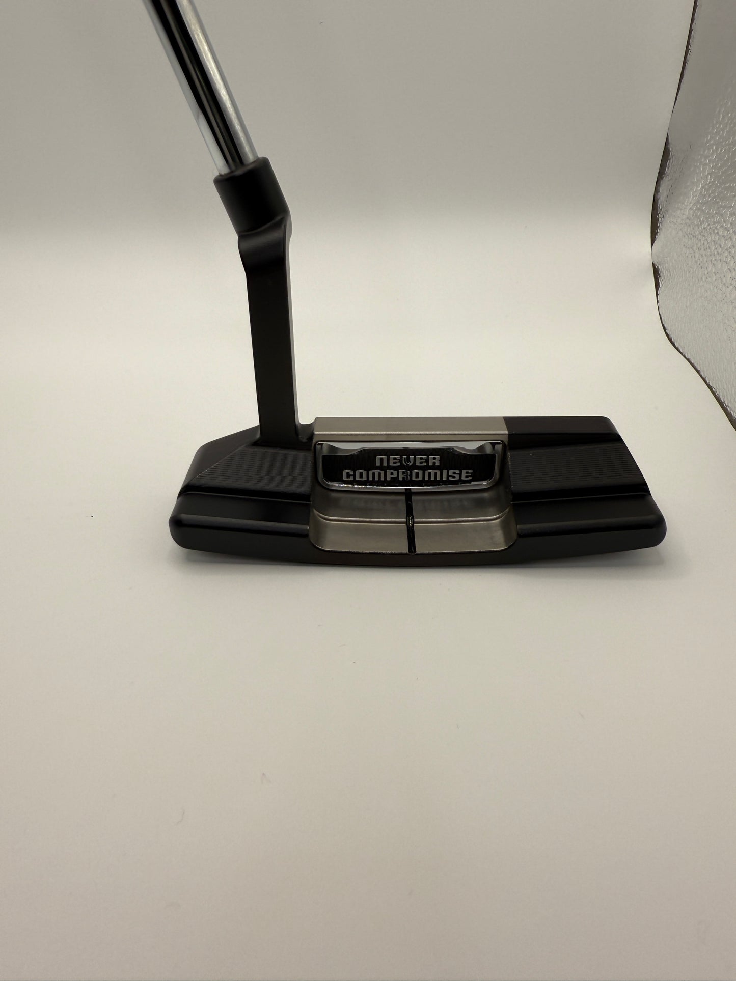 NEW - Never Compromise Reserve 1 Contrast Putter Customized with UST All-In Shaft 34.5"